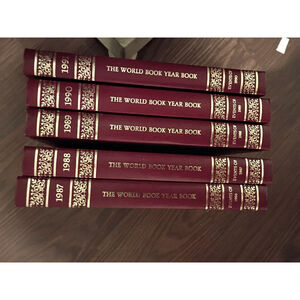 The World Book Yearbook Gold Gilded Years 1987-1991 Hardcover Book Vintage Rare